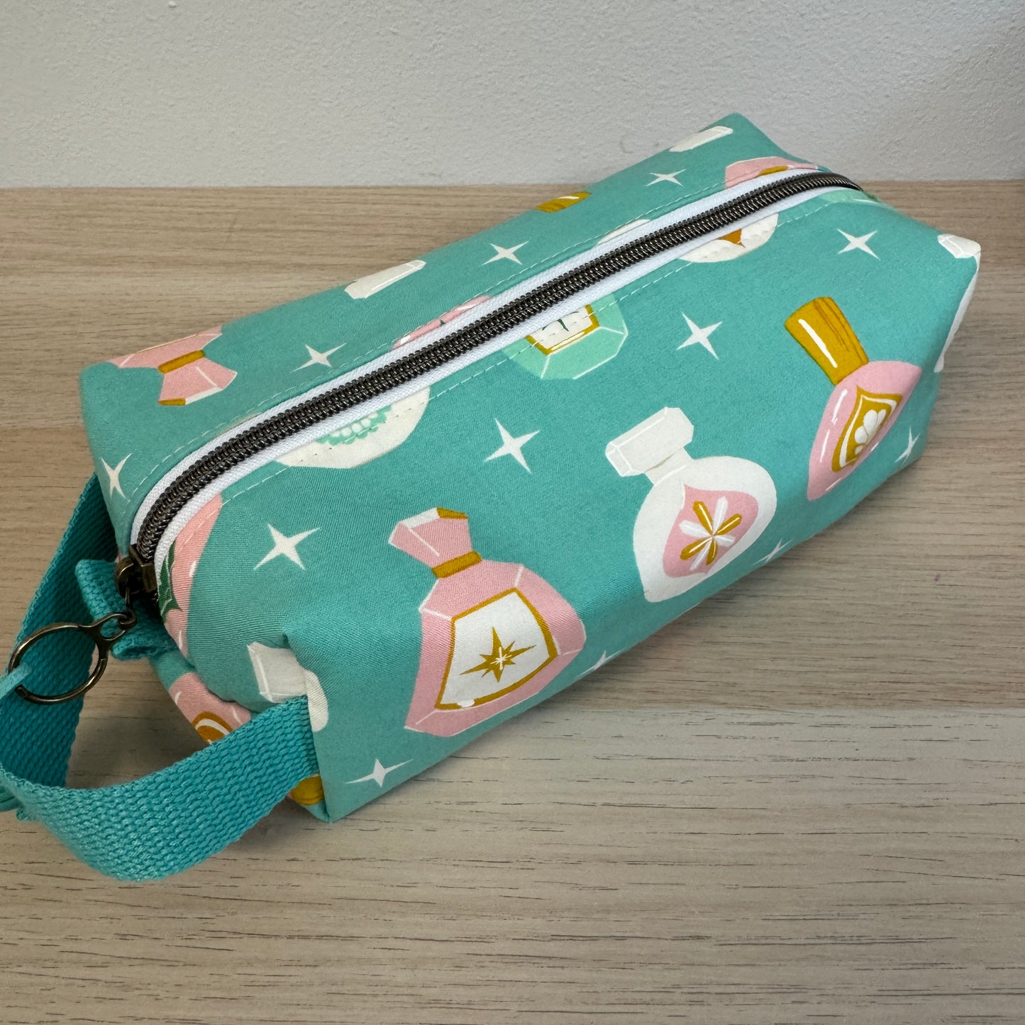 Boxy Pouch