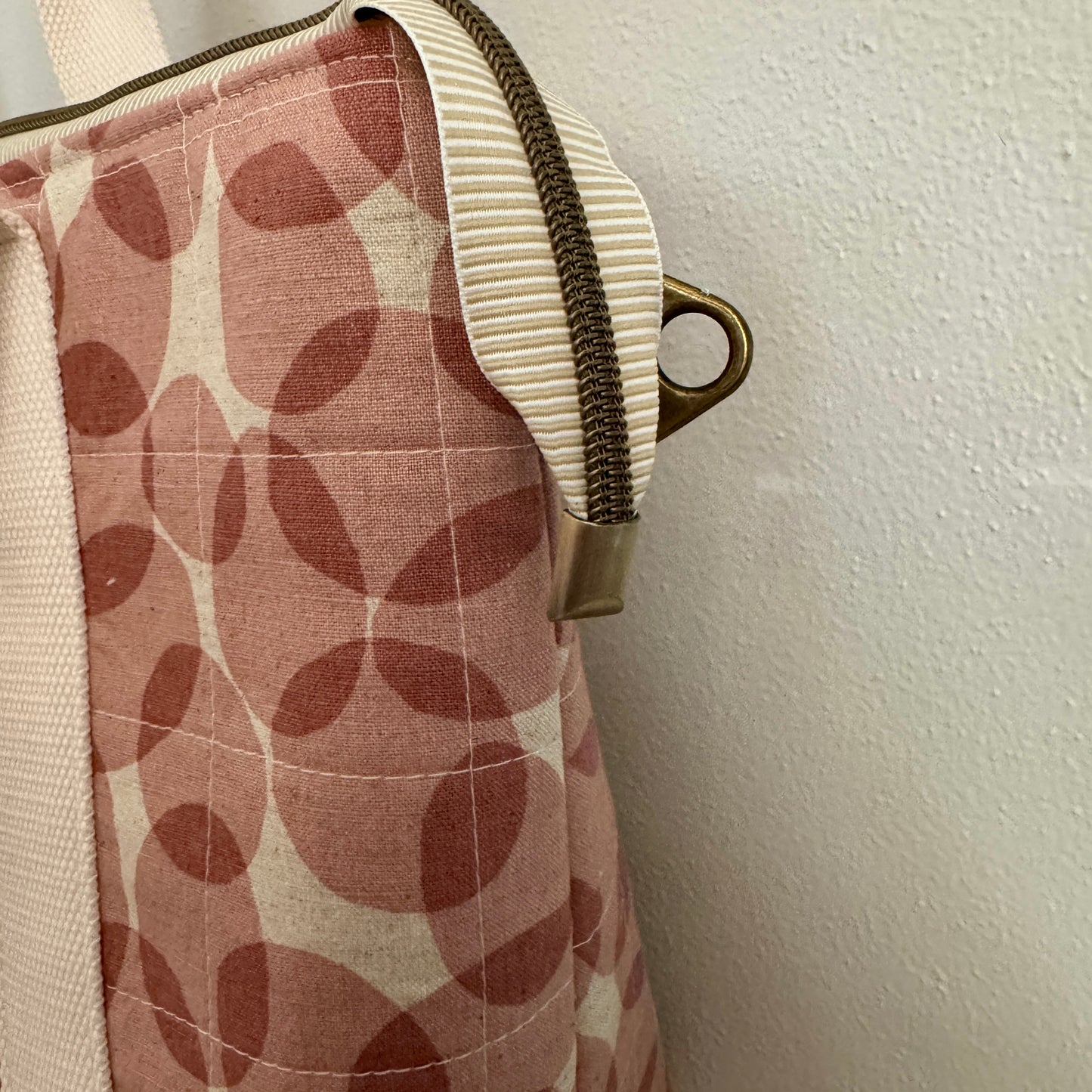 Multi-Purpose Tote Regular