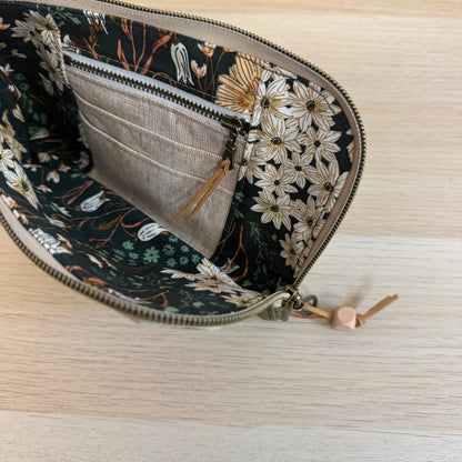 Yarrow Wristlet