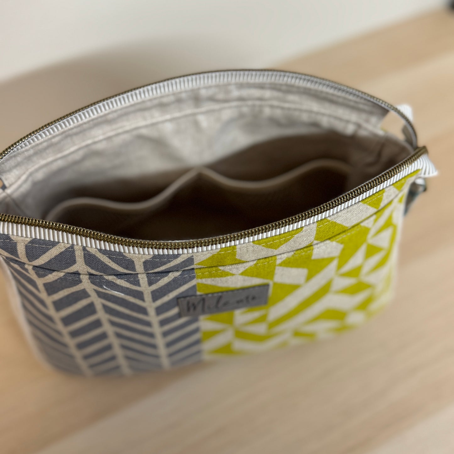 Medium Plover Pouch