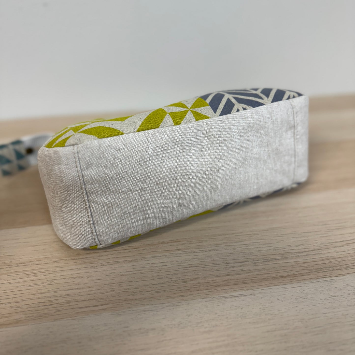 Medium Plover Pouch