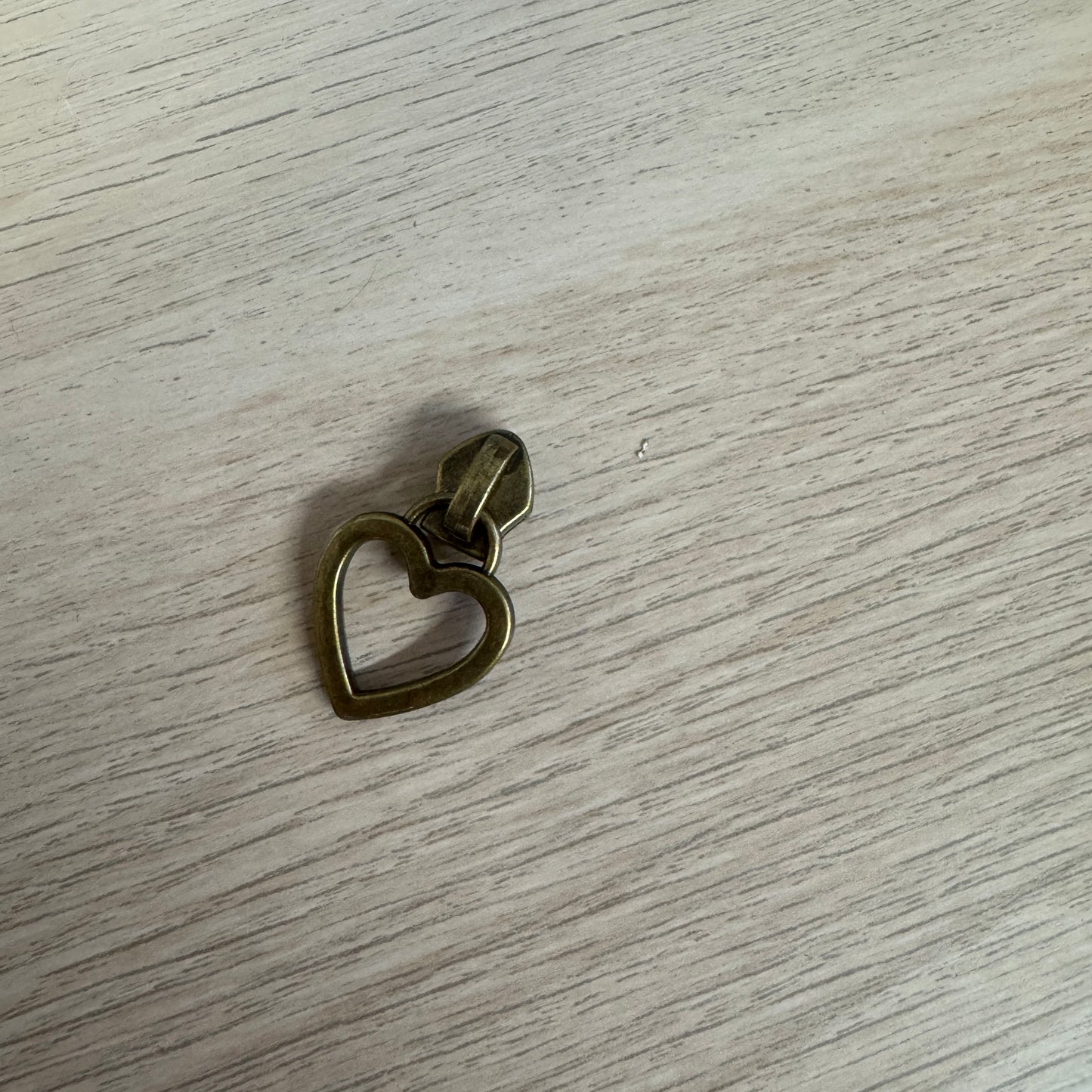 Zipper Pull