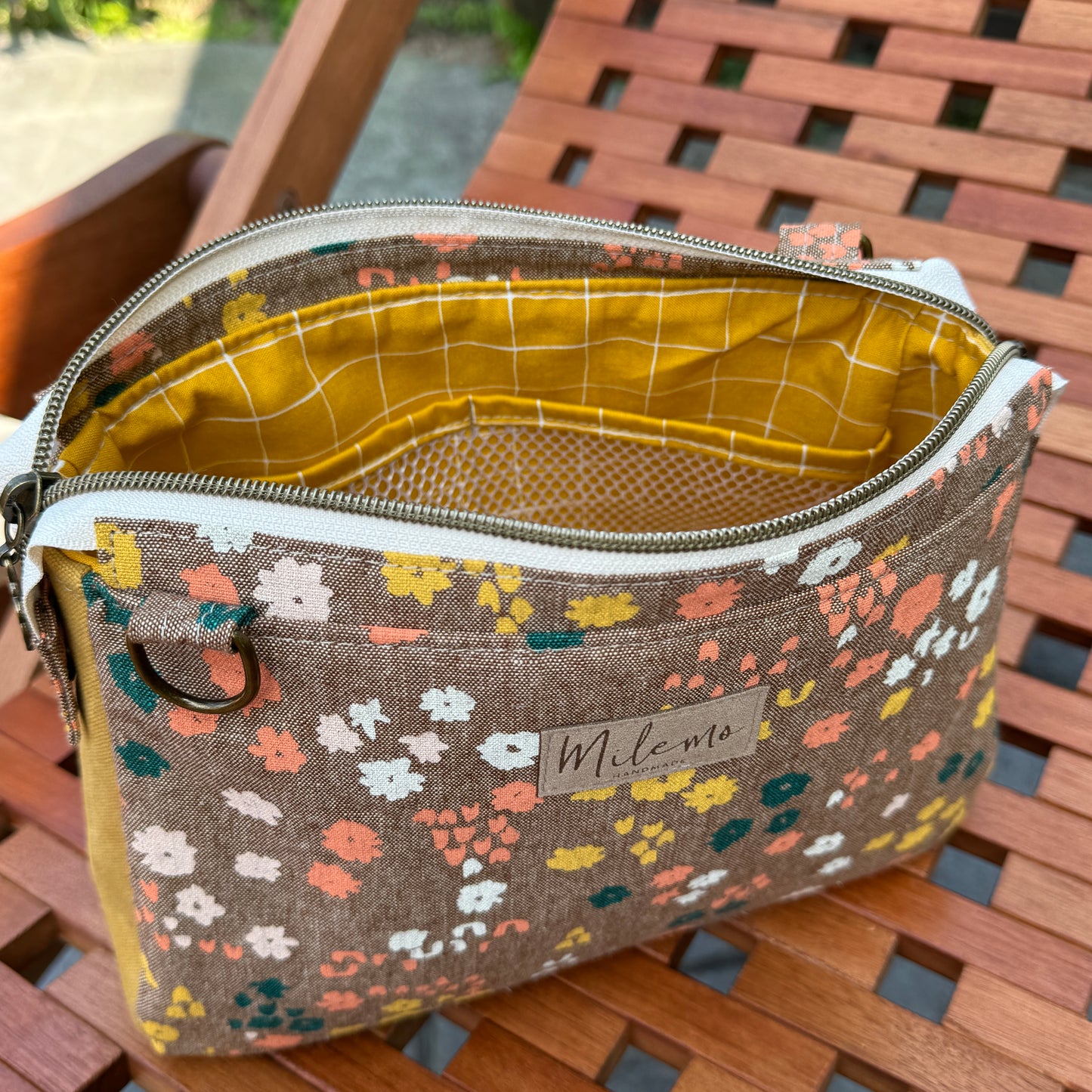 Medium Plover Pouch